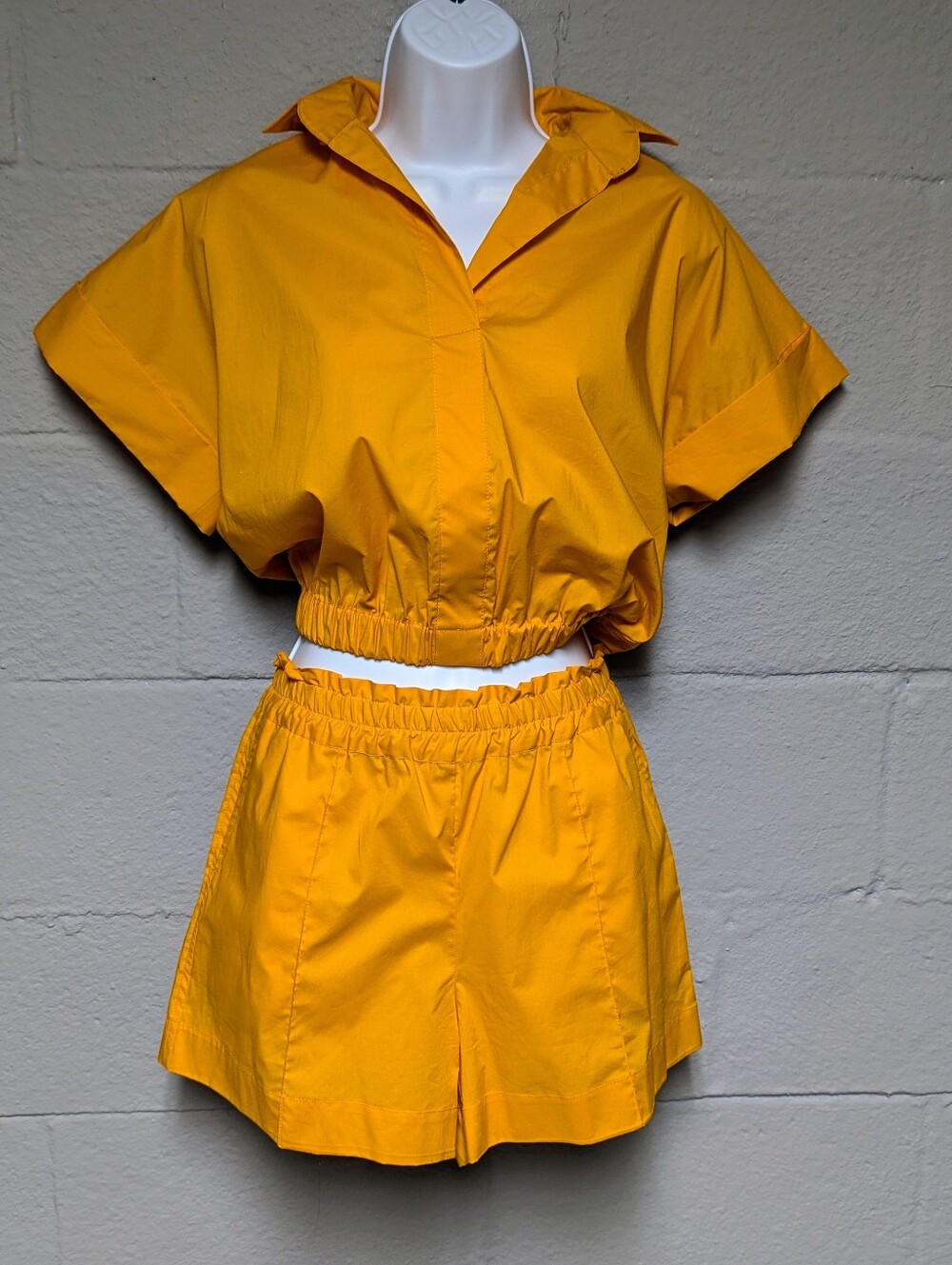 NWT Inclan Studio Houston Short Set Size M Tangerine Shorts And Crop Top